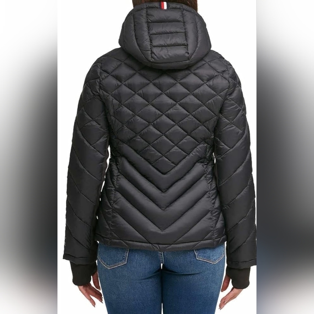 NWOT Tommy Hilfiger Women's Hooded Packable Jacket - Picture 4 of 13